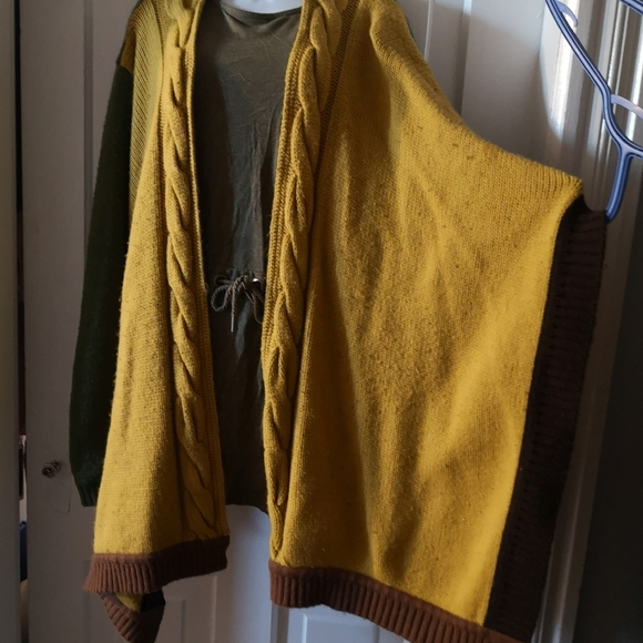 Patchwork Fall Sweater - Picture 6 of 7